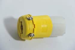 תקע מוגן מים למתח חוף