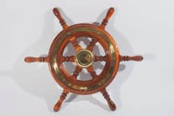 גלגל הגה מעץ מעוצב